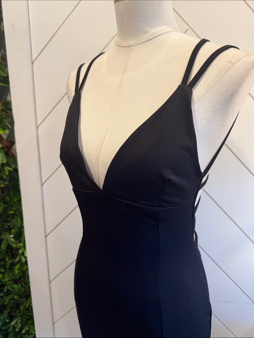 Be-All Trend-All Backless Black Mini Dress - Picture 7 of 12